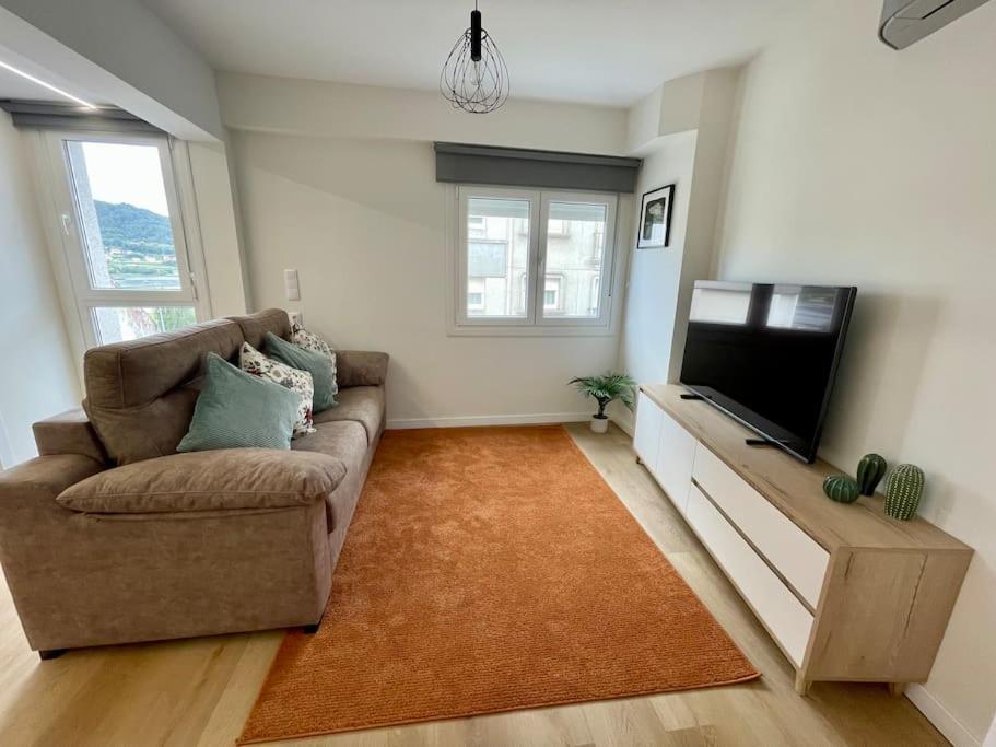 Precioso Y Acogedor Apto. En Noia. Recien Renovado Apartment Noia